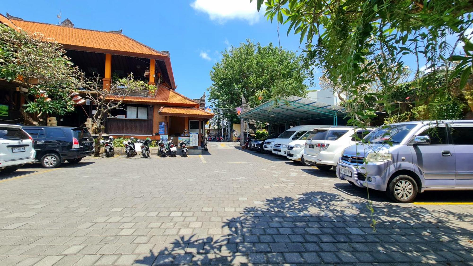 Satriya Cottages Kuta  Exterior photo